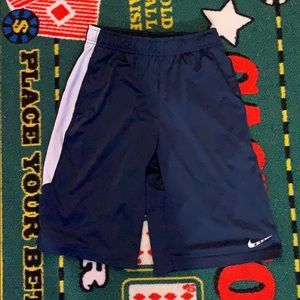 Dri-fit Boys large Nike shorts